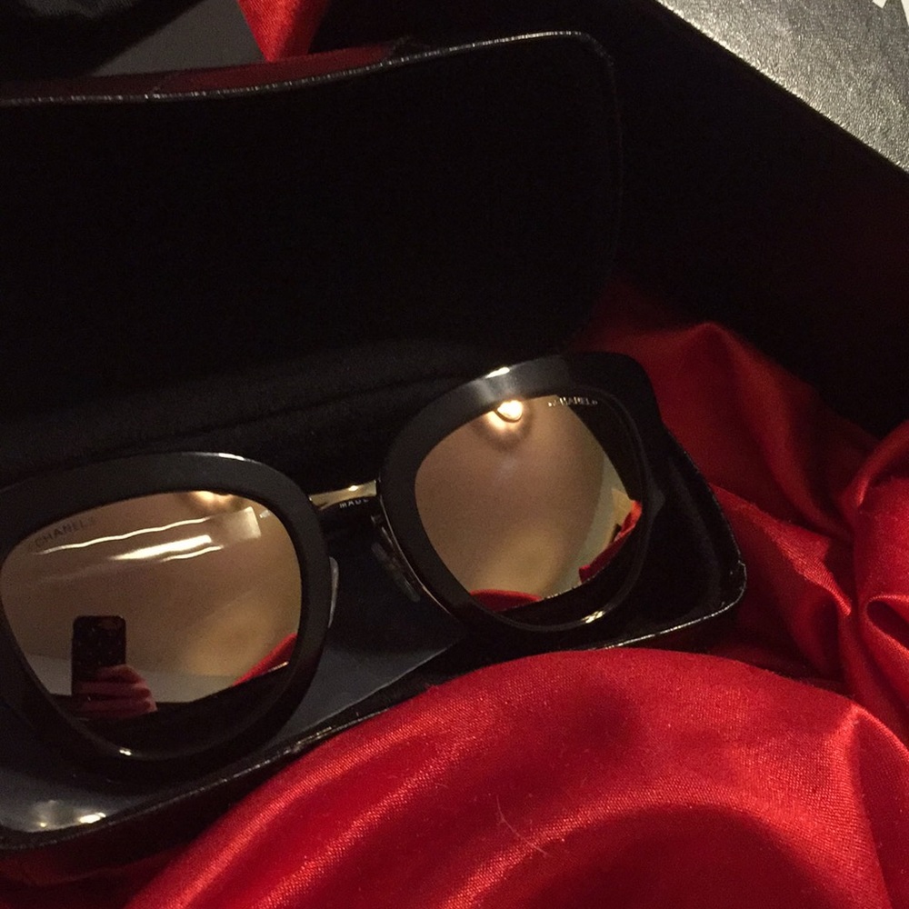 Authentic great condition Chanel Cat Eye sunglasses. - Picture 2 of 8